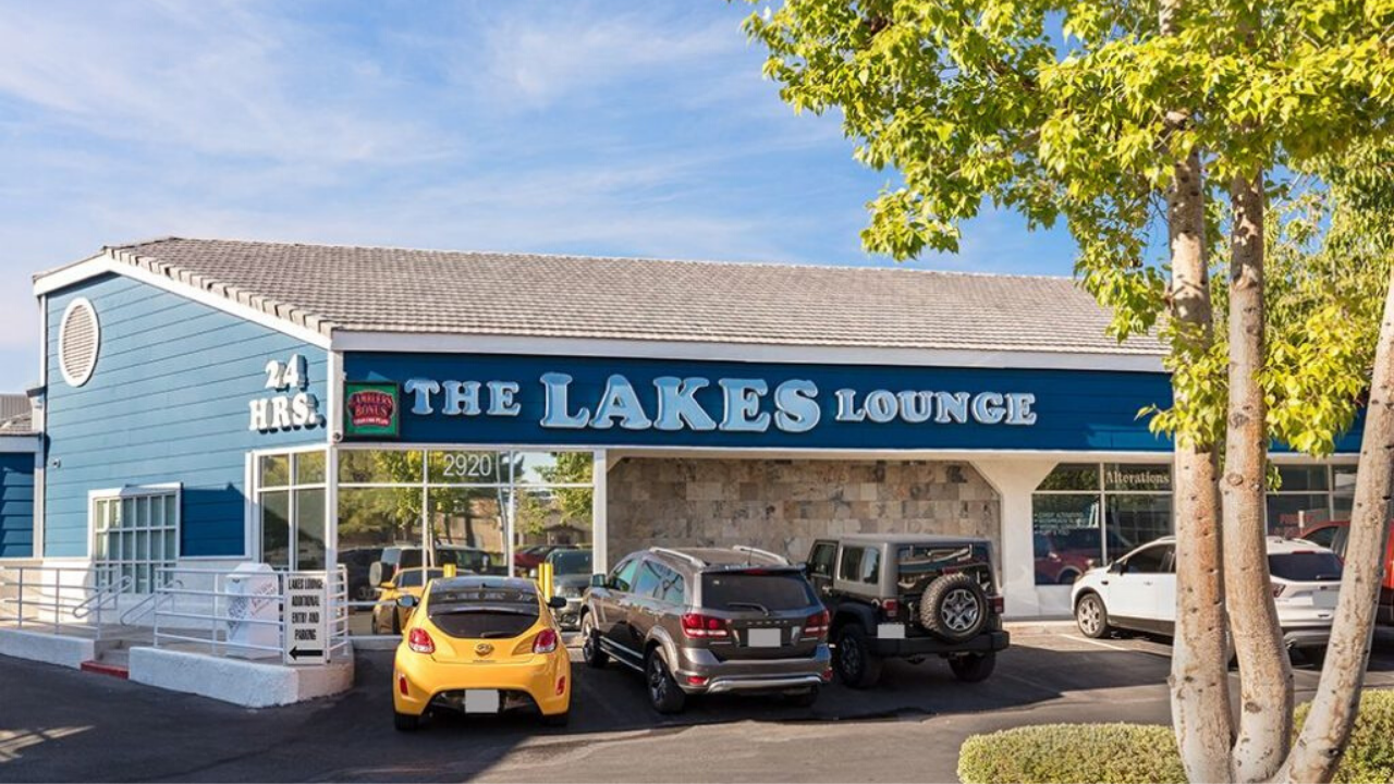 The Lakes Lounge Las Vegas